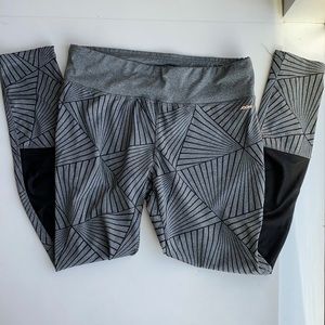 Back and grey patterned leggings